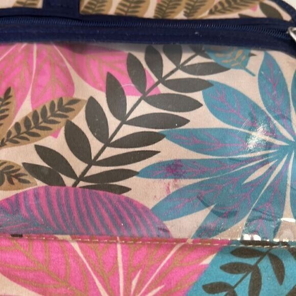 Travelon Navy Blue Trifold Three Compartments Hanging Toiletry Bag - Picture 6 of 14